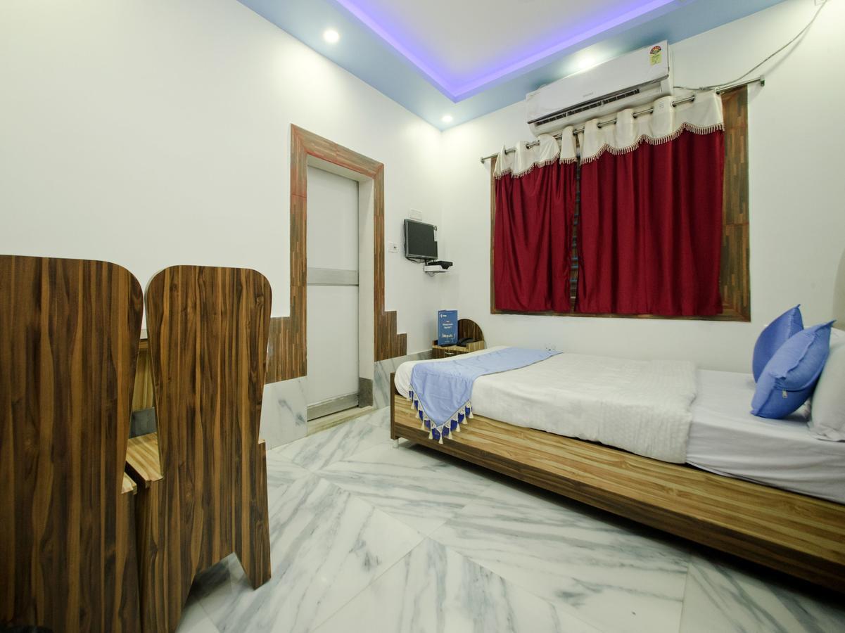 Oyo 8972 Dum Dum Hotel 3*